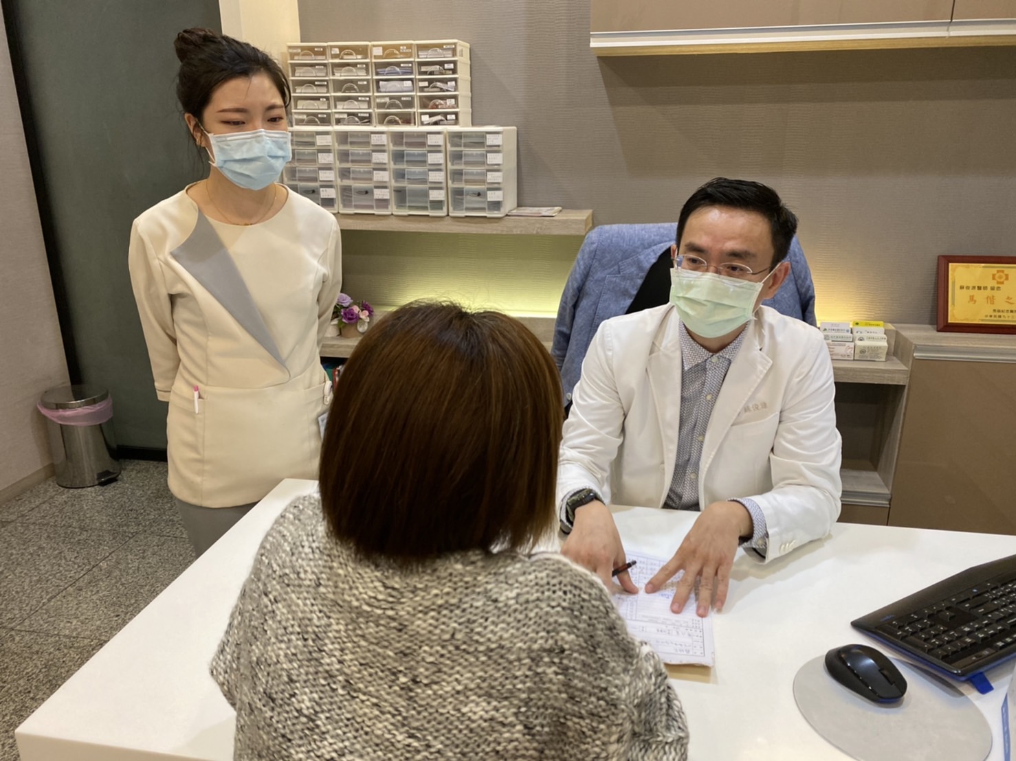 國小童該打疫苗？醫曝1關鍵數字催打！憂心恐50童確診亡