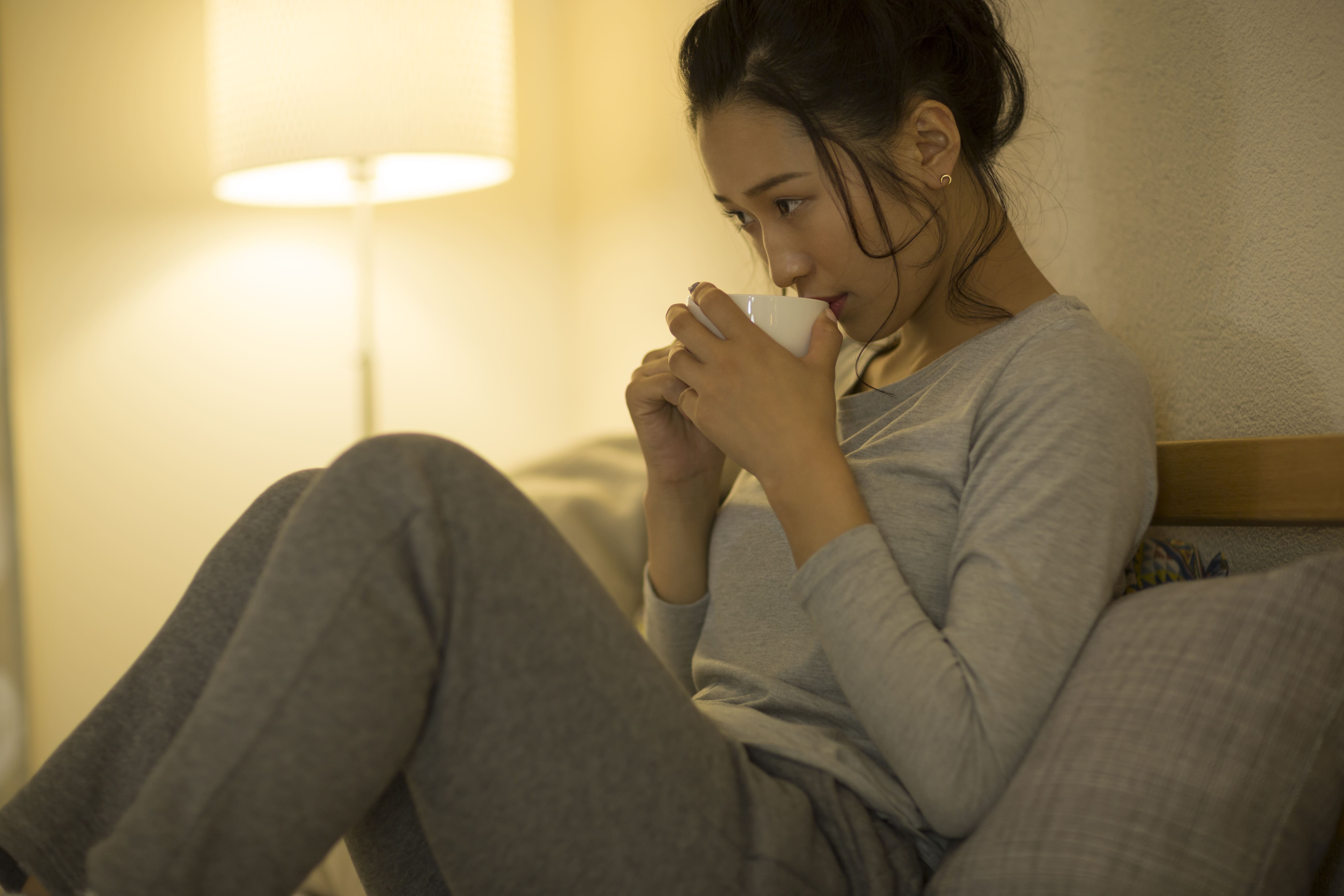 半夜醒來別進食更好睡! 醫曝：安眠藥防成癮挑這天減劑量